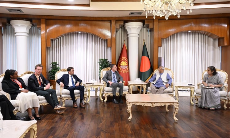 Chief Adviser urges Bangladeshi youth to engage in politics for real change