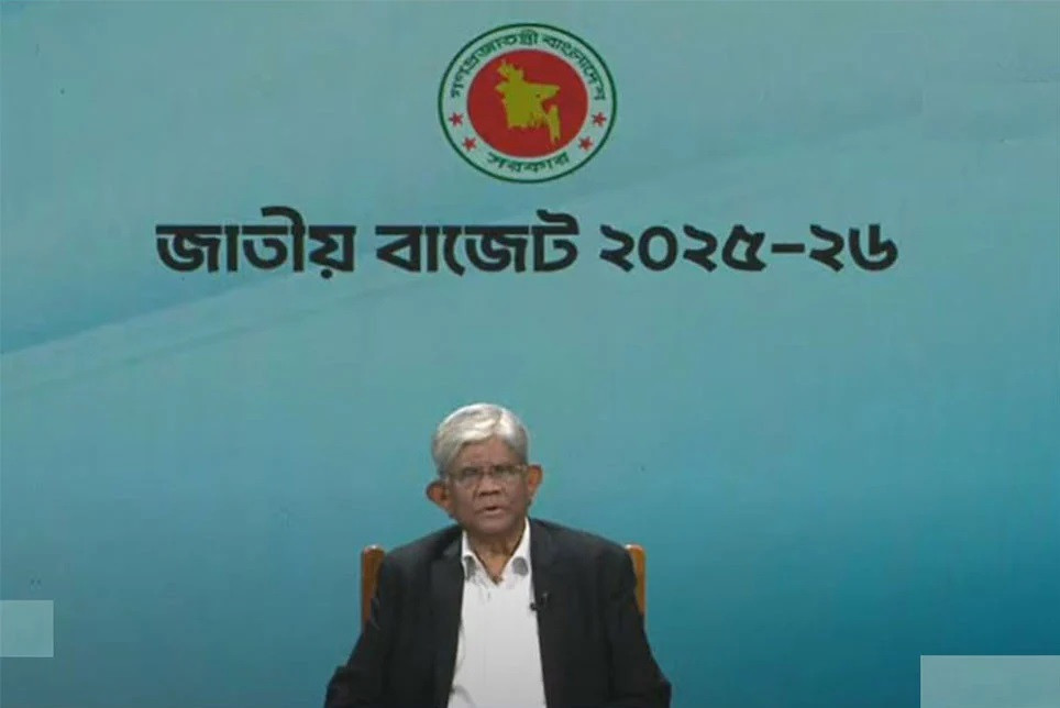 Finance Adviser unveils Tk7.90 trillion budget for FY26 — first-ever cut in national budget size